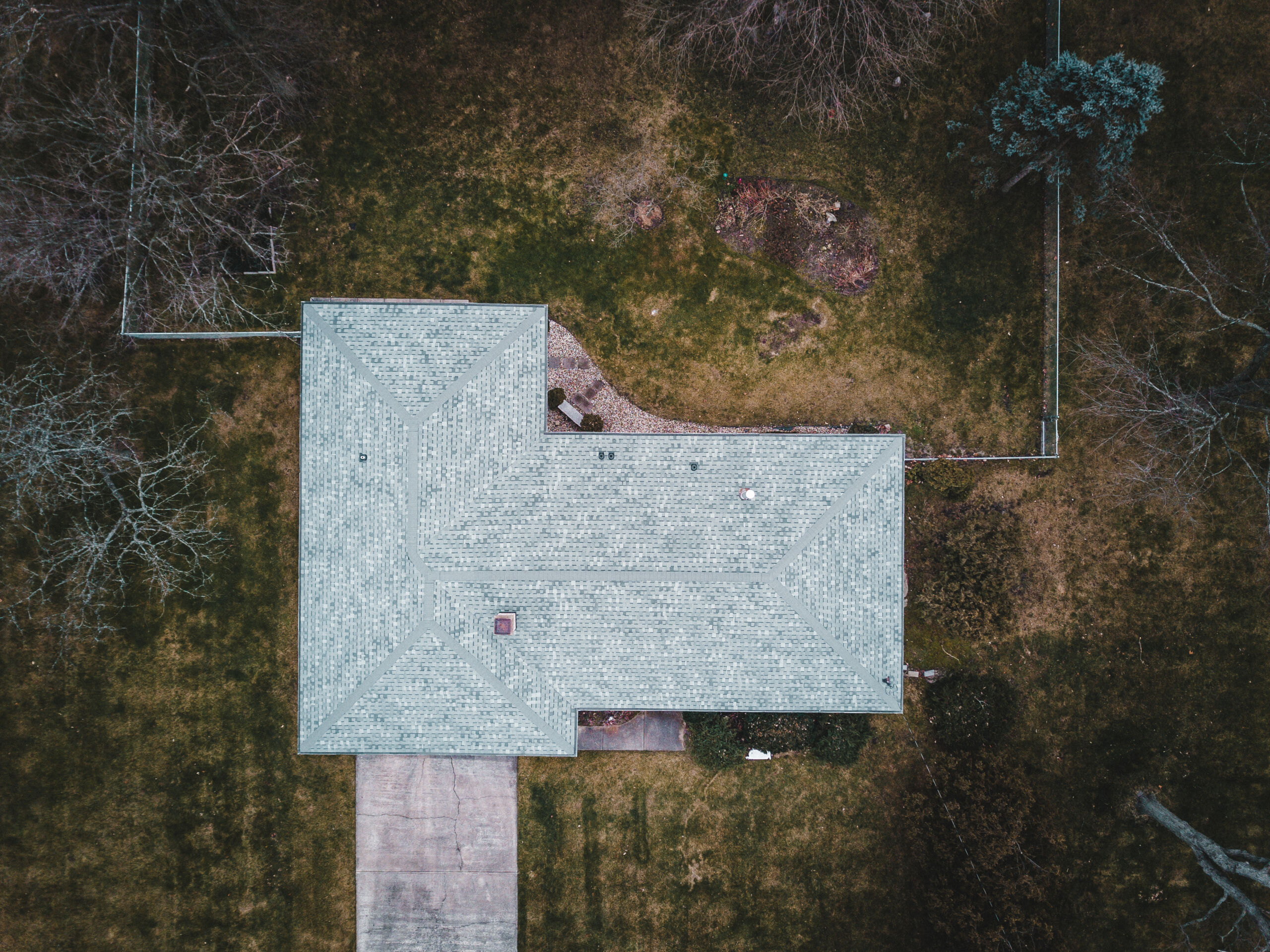 new roof - grey shingles