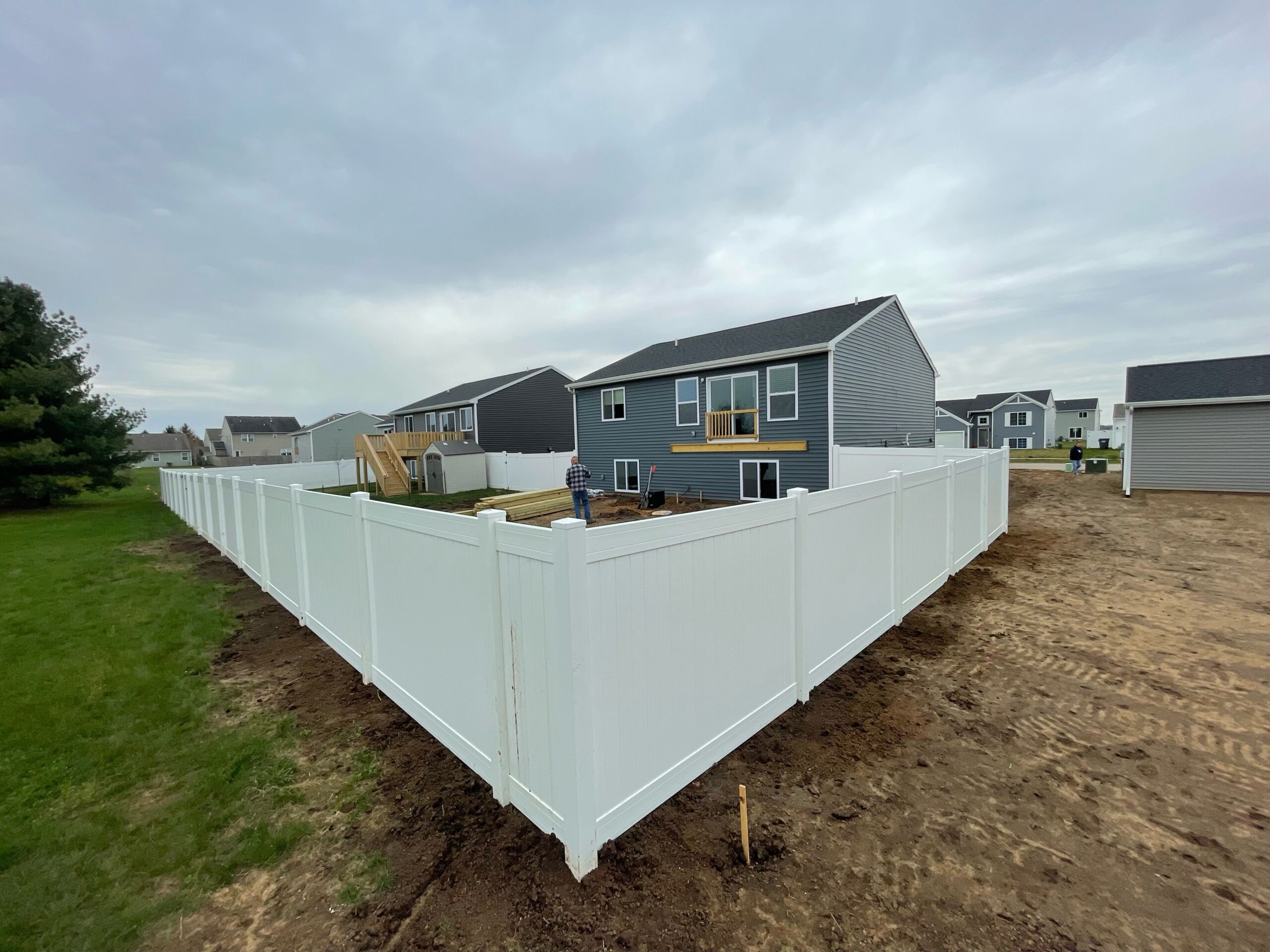 Backyard fence builders