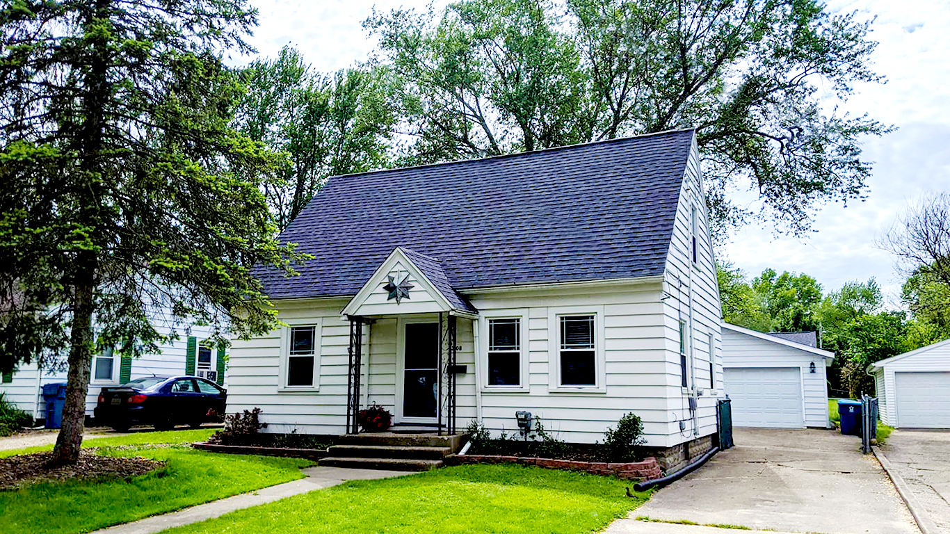 Property REvolution roofing and decks kalamazoo mi Portage MI